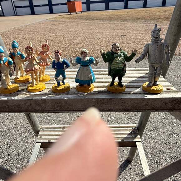 Vintage 1987 Wizard of Oz Figurine Lot of 8 Munchkins and Tin Man